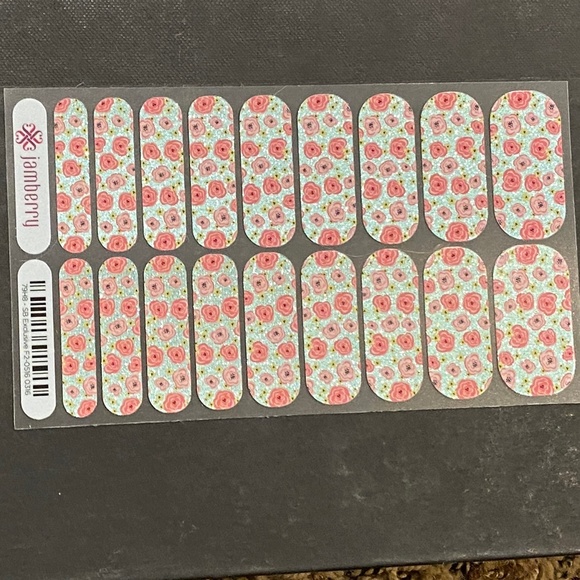 Jamberry Nail Wraps Stylebox Exclusive May 2016 - Picture 2 of 6